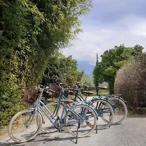  Hébergement de vacances Maison Proche Lac, Vélos, Parking France